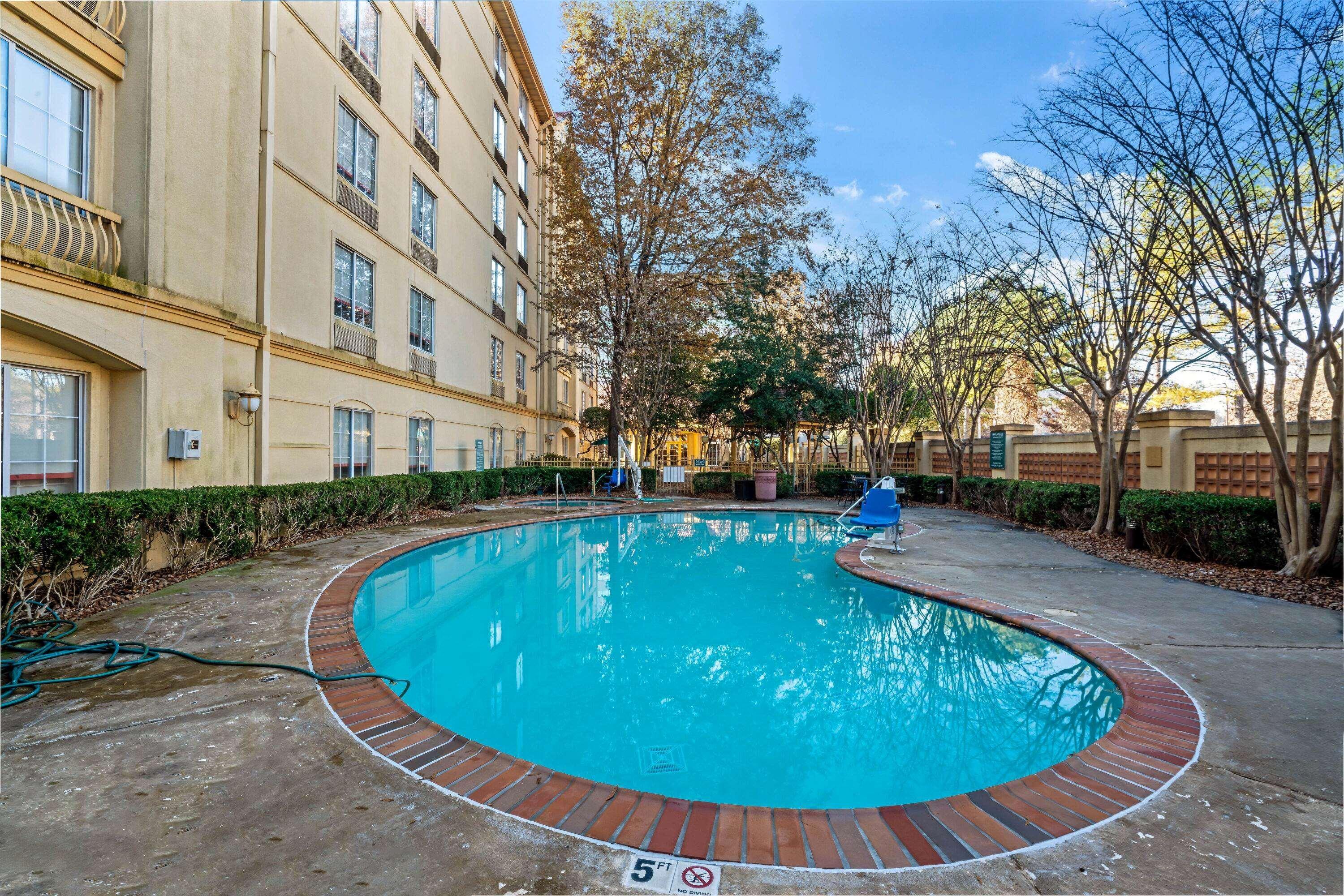 Отель La Quinta By Wyndham Memphis Primacy Parkway Экстерьер фото