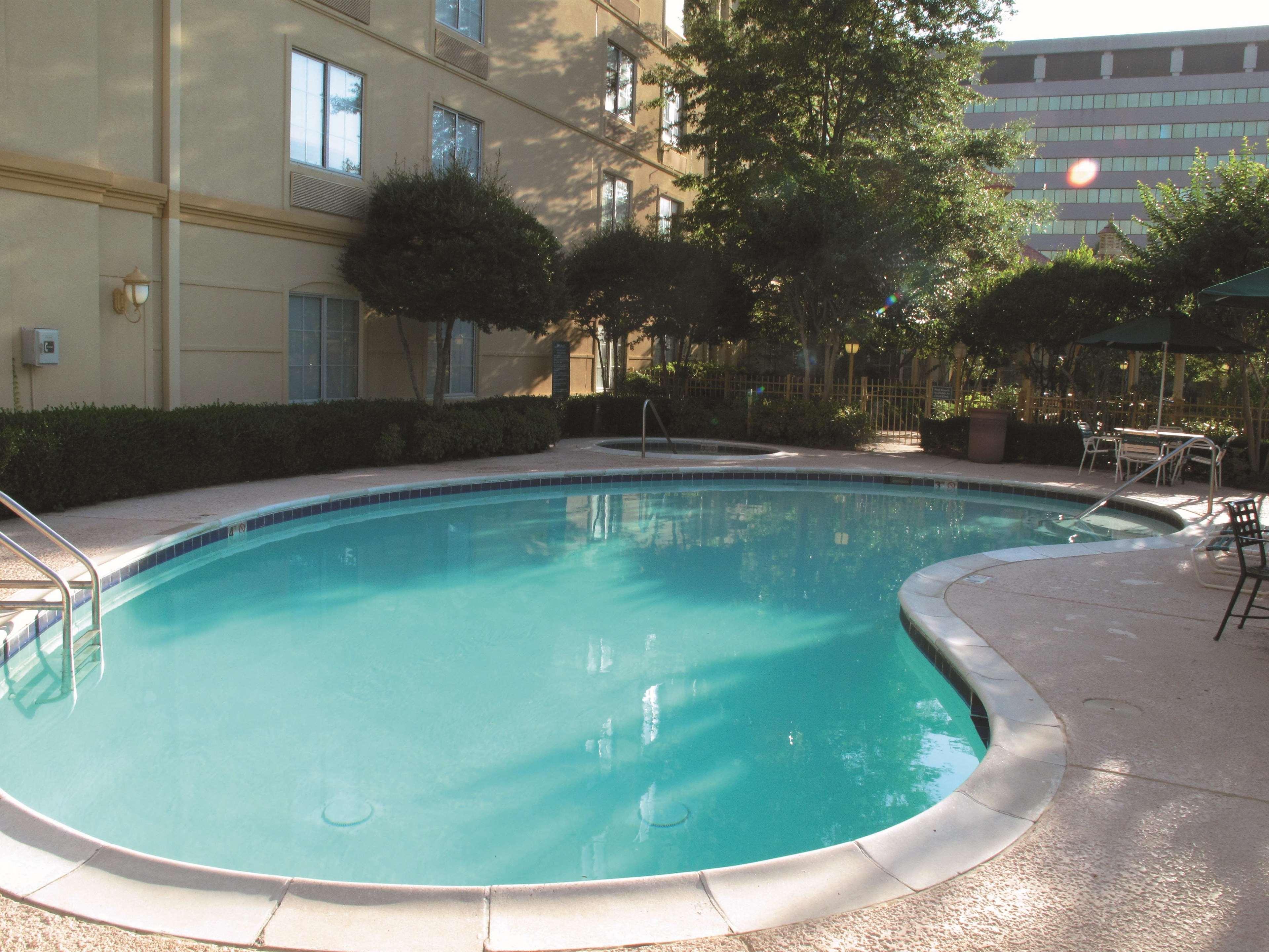 Отель La Quinta By Wyndham Memphis Primacy Parkway Экстерьер фото