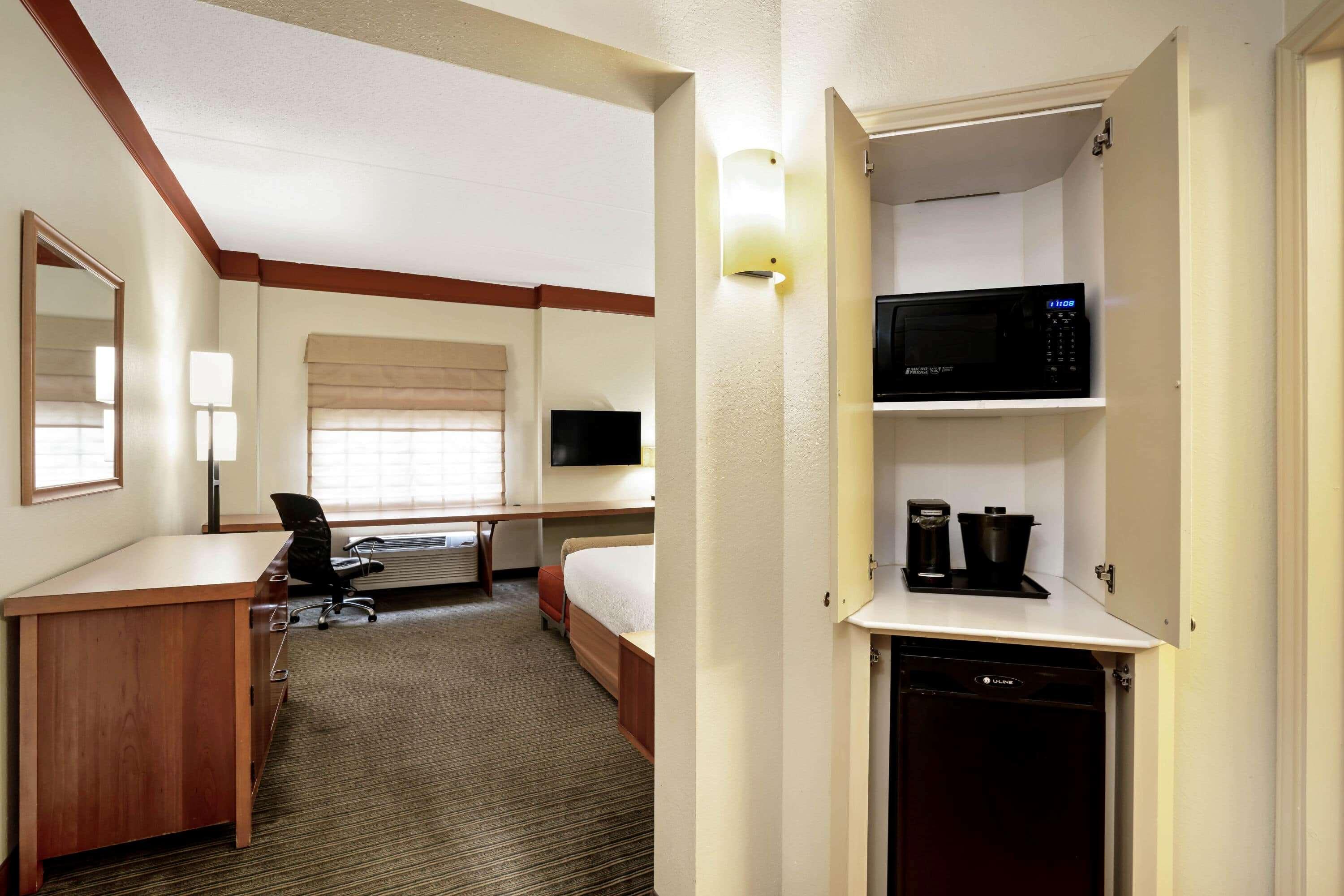 Отель La Quinta By Wyndham Memphis Primacy Parkway Экстерьер фото