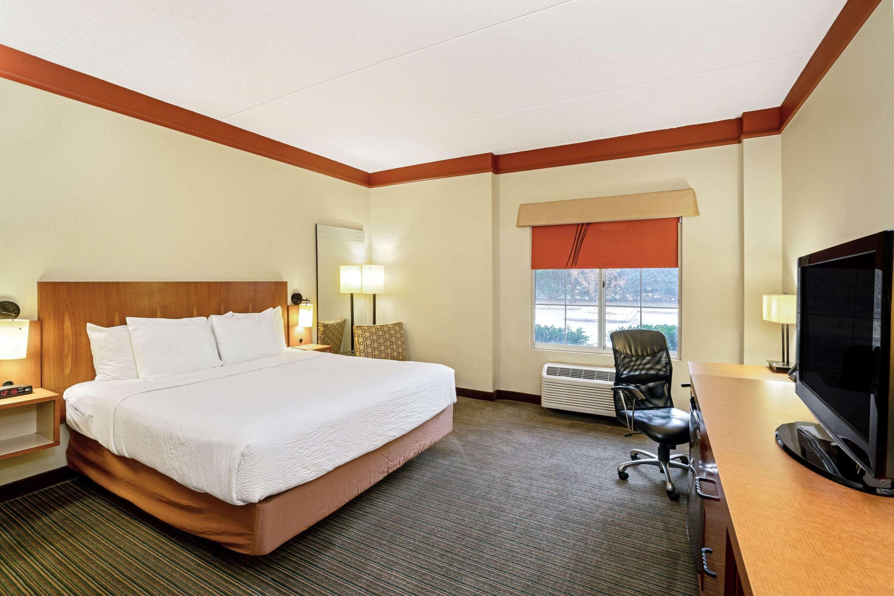 Отель La Quinta By Wyndham Memphis Primacy Parkway Экстерьер фото