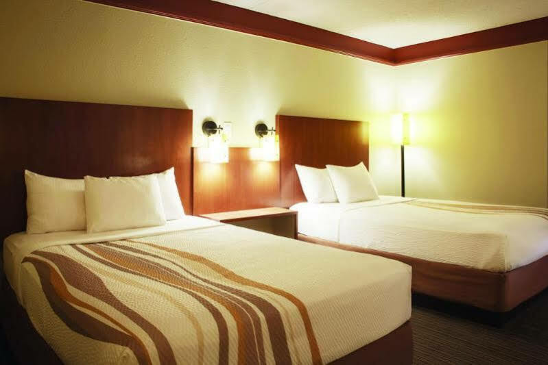 Отель La Quinta By Wyndham Memphis Primacy Parkway Экстерьер фото